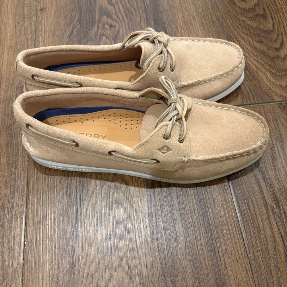 Sperry boat shoes - women’s US size 9.5 - New in box - Picture 4 of 10